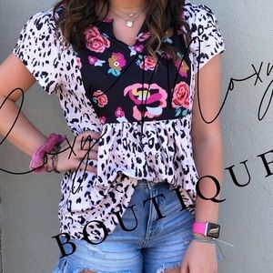 Floral and Cheetah 1XL short sleeve top